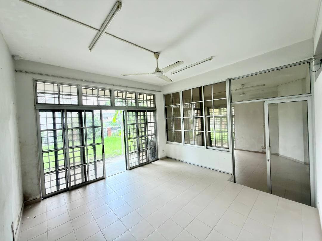 Double Storey Semi D Corner Lot Taman Munsyi Ibrahim 5