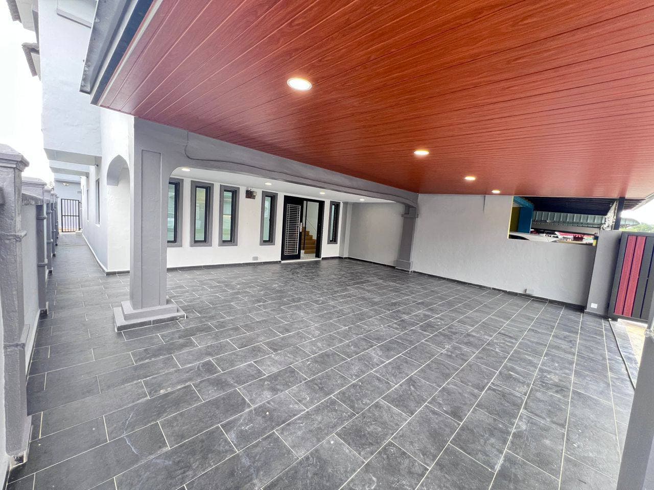 Double Storey Terrace End Lot Bukit Indah 5