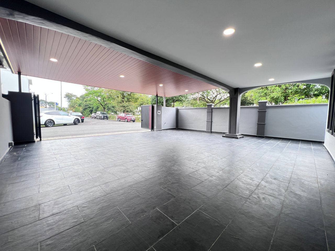 Double Storey Terrace End Lot Bukit Indah 6