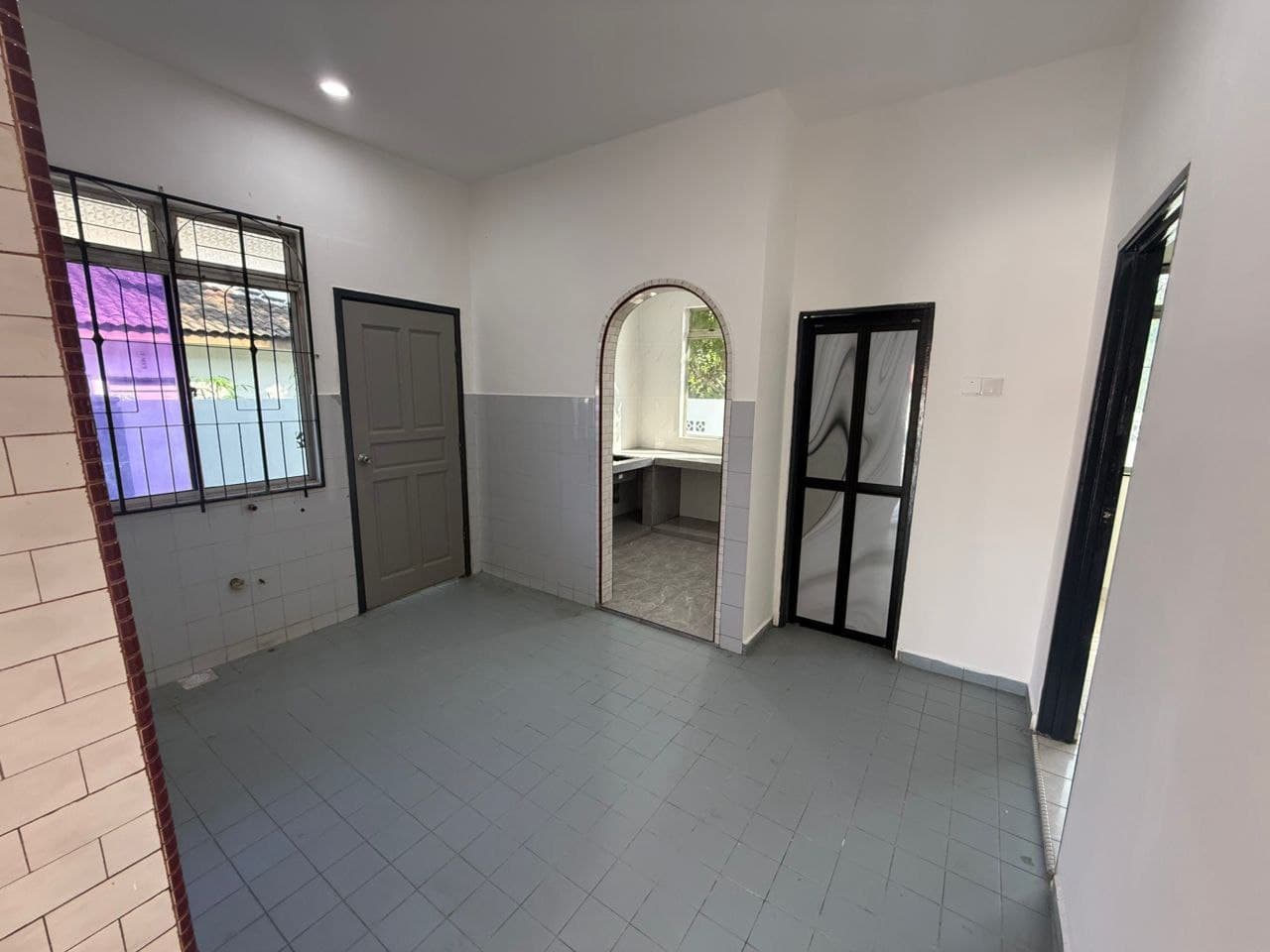 Single storey Semi-D Jalan Dedaru 6