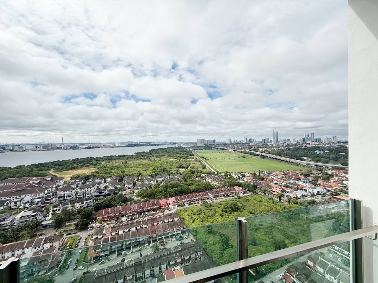 Condo Wave Marina Cove – photo 1