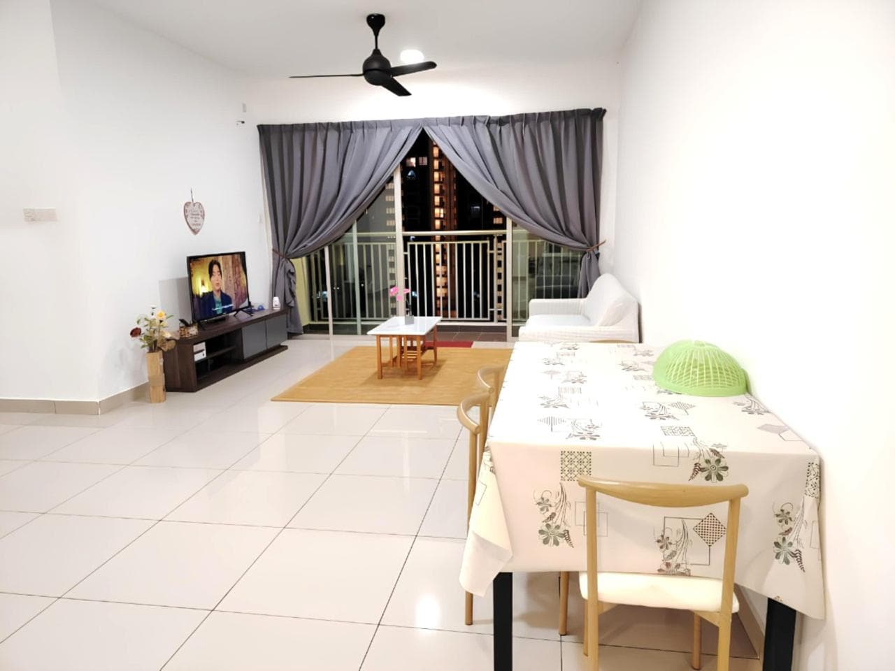 Condominium Aliff Avenue – photo 1