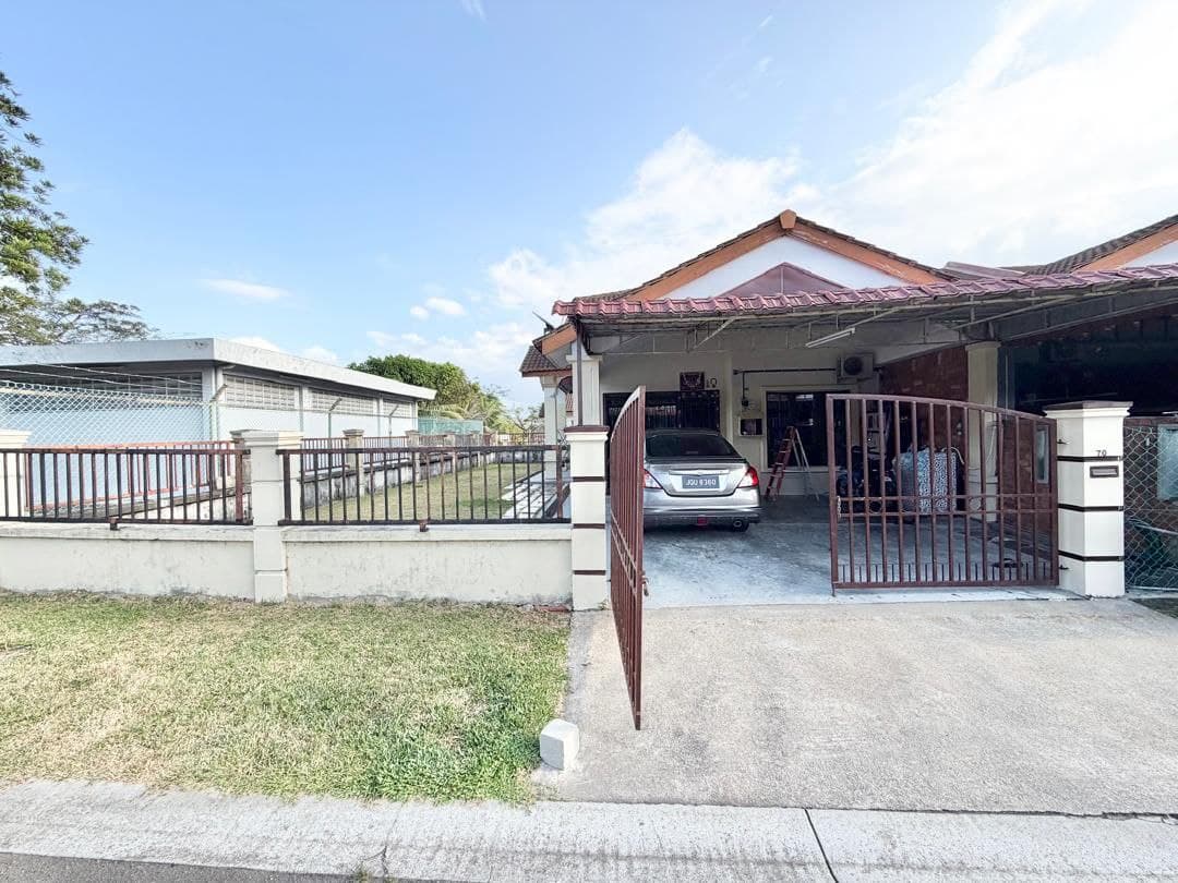 Single storey corner Pulai indah – photo 1