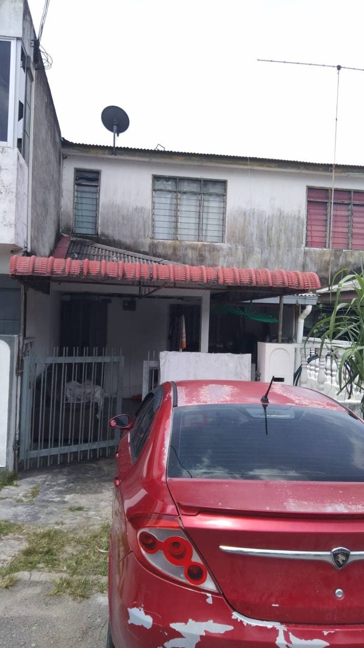 Double storey low Cost Taman Sri Jaya – photo 1