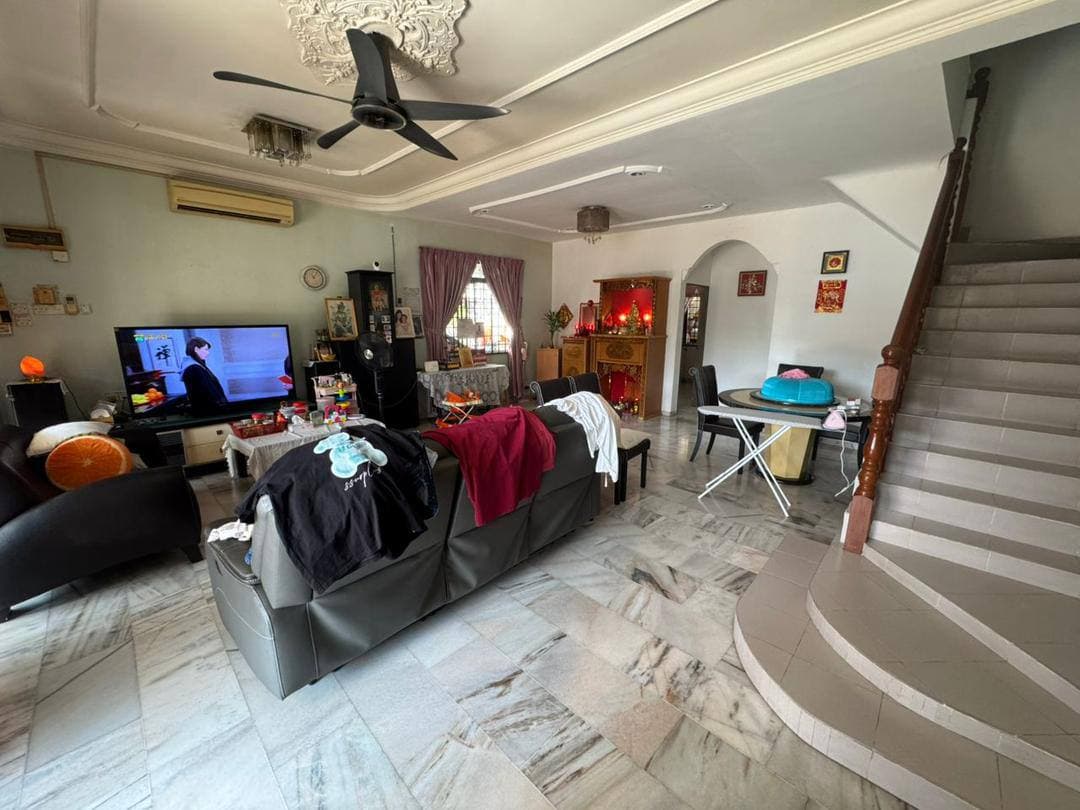 Double Storey Corner Lot Taman Sri Putri – photo 1