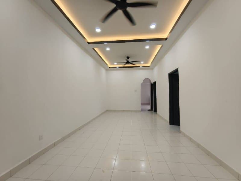 Flat Larkin – photo 1