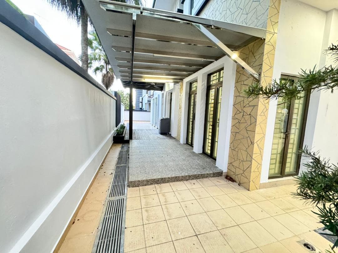 2.5 Storey Semi-Detached Taman Desa Tebrau 18