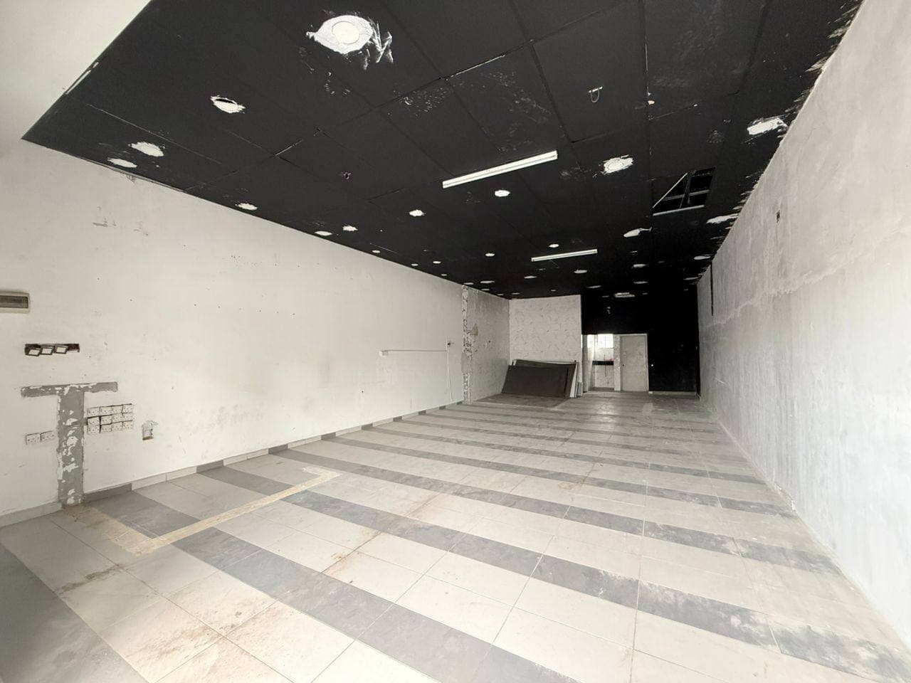 Single Storey Terrace Shop Jalan Denai Denai Nusantara 2