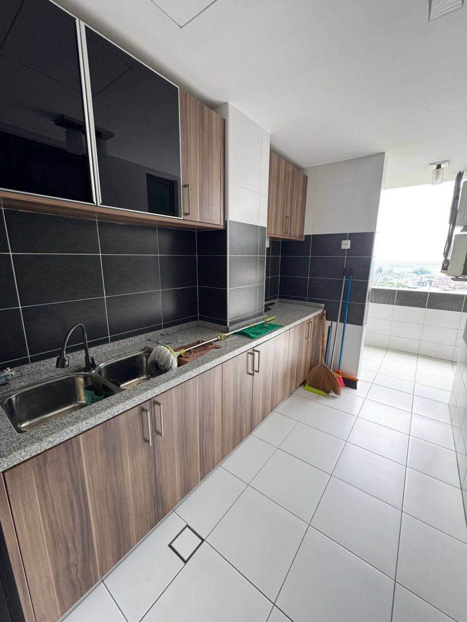 Apartment Nusa Bestari 10