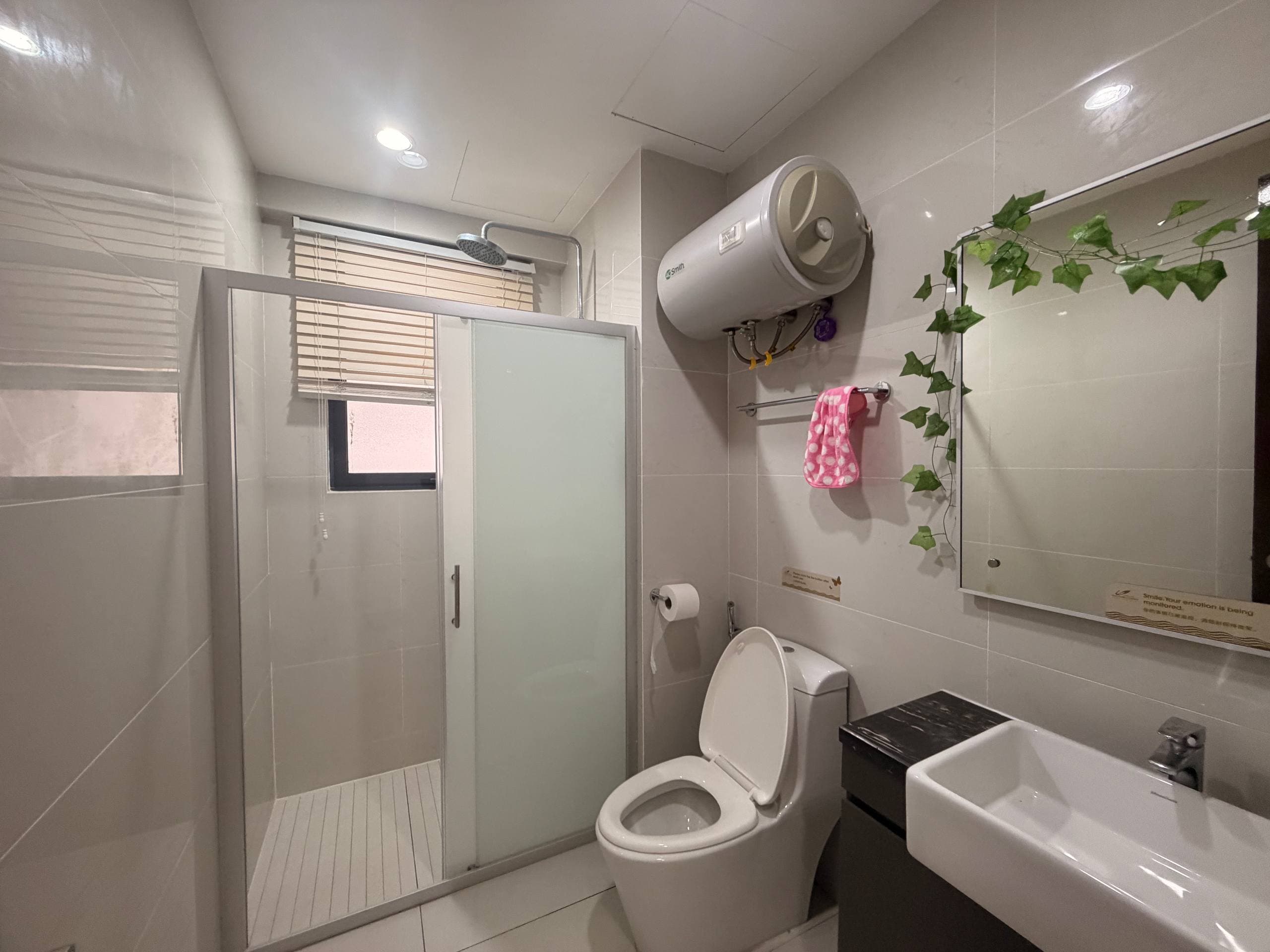 Condo Country Garden Danga Bay 8