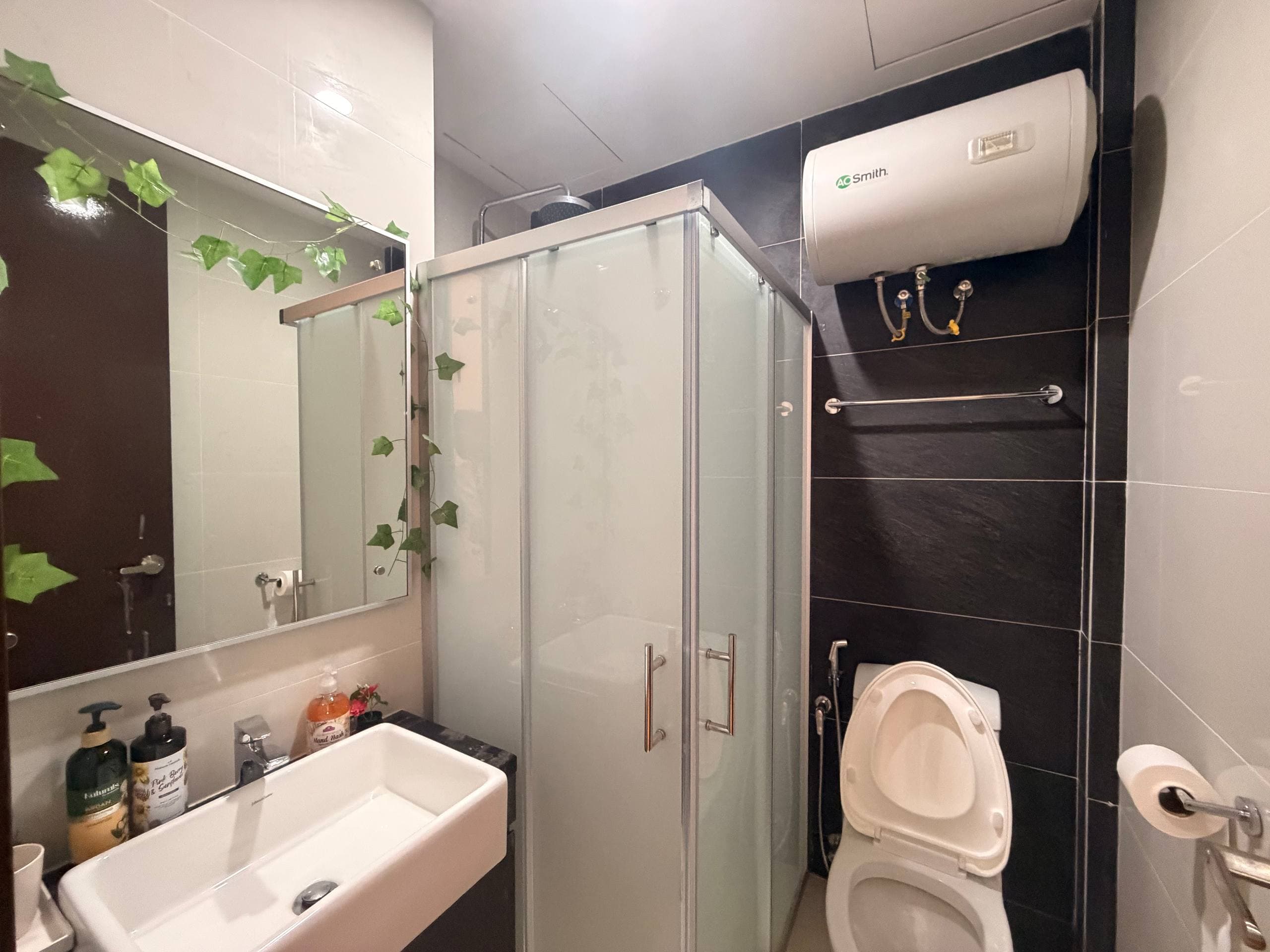 Condo Country Garden Danga Bay 9