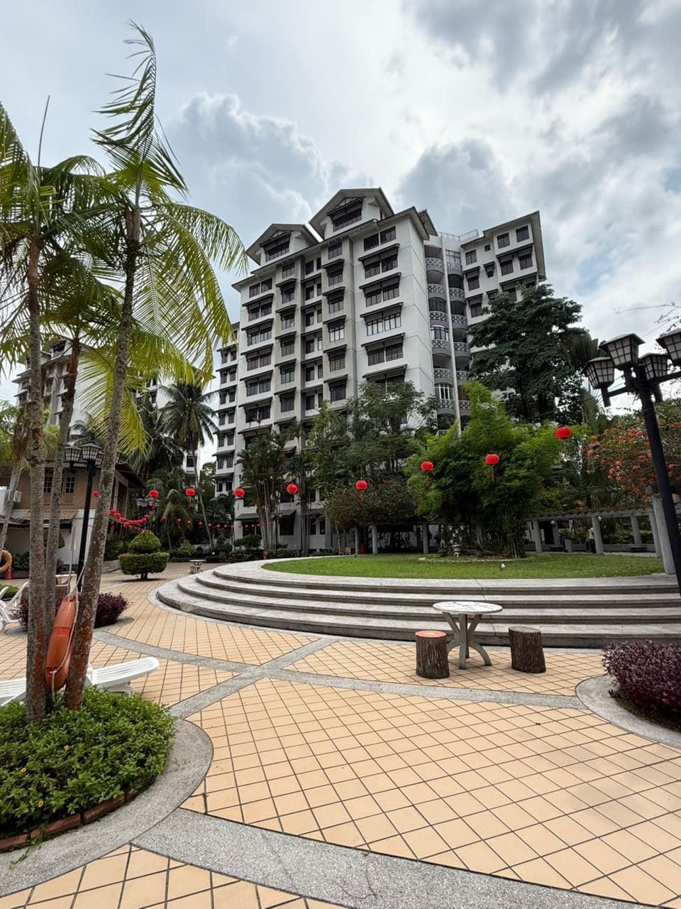 Condominium Taman Pelangi 16