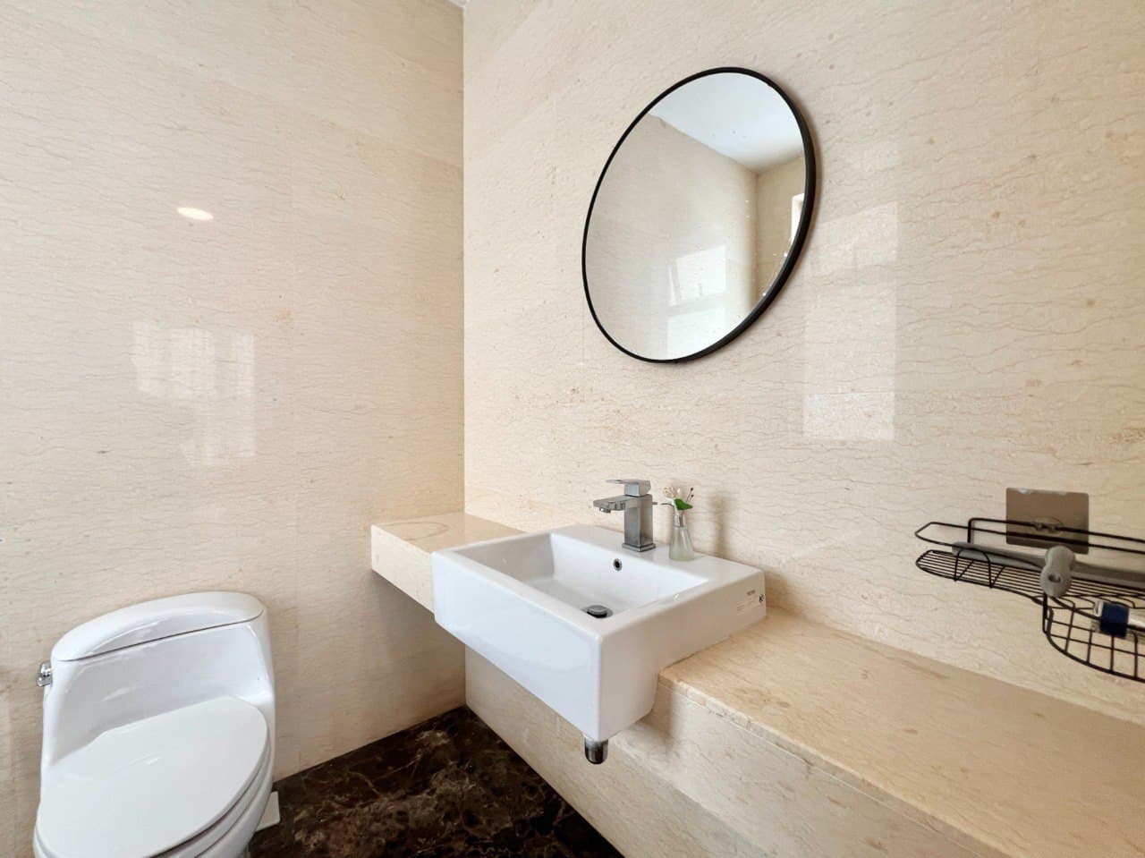 Condominium TRI-TOWER 11