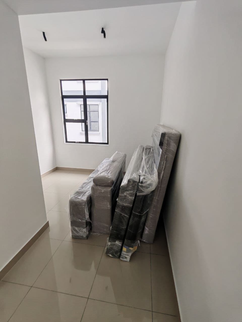 2 Storey Terrace House Ponderosa Callista, Molek 7