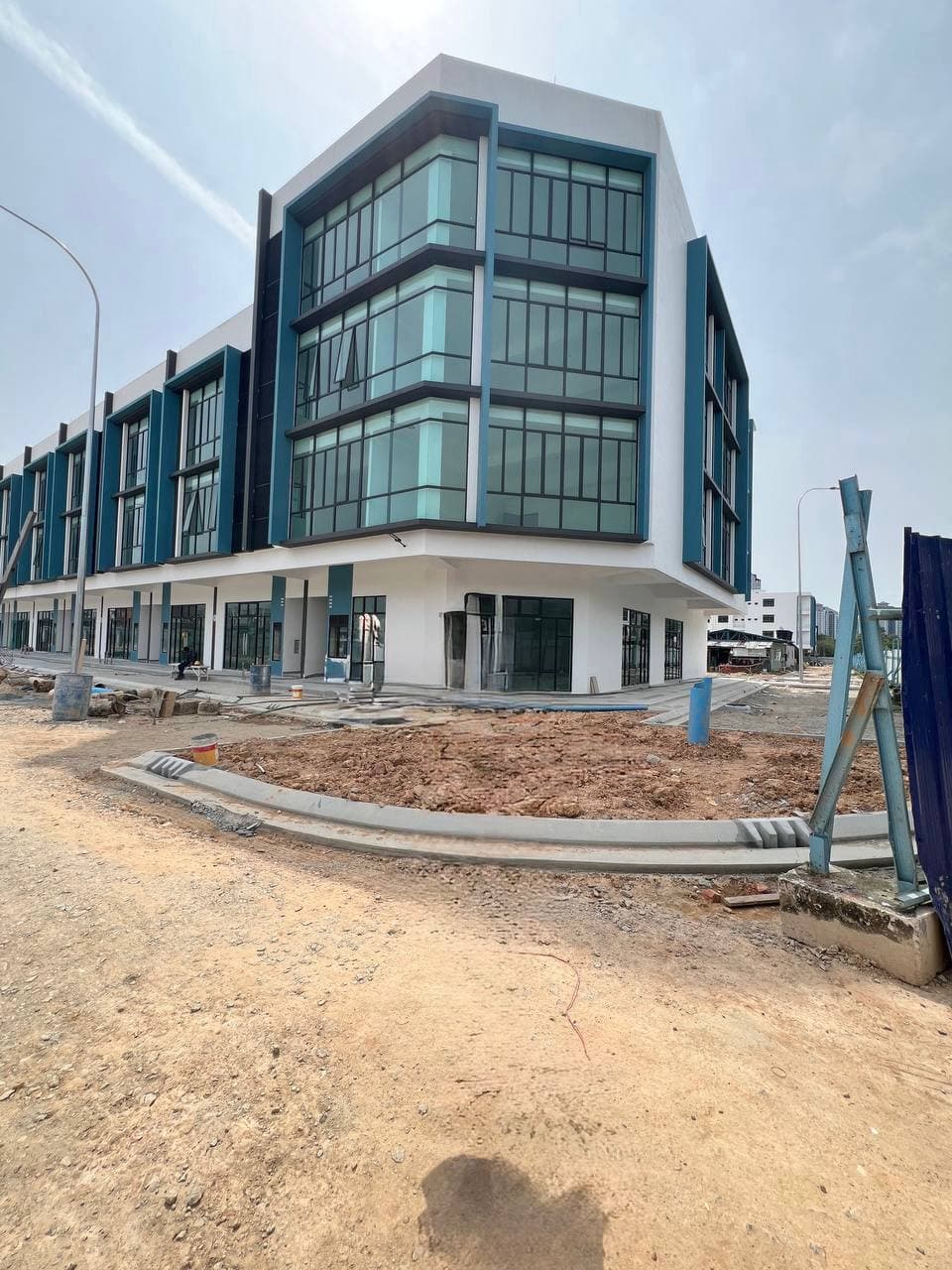 3 Storey Shop Permas Jaya 2