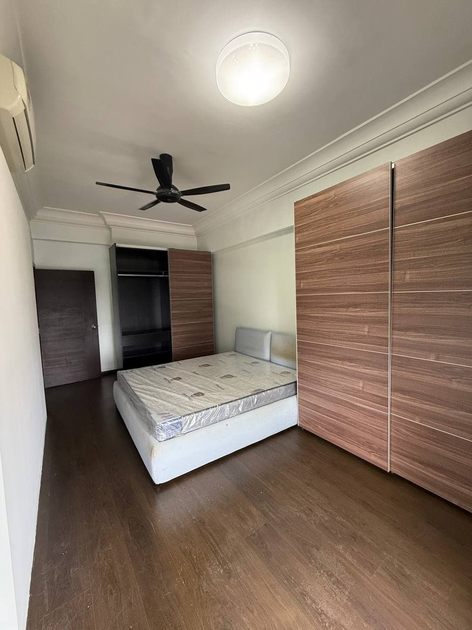 Apartment V Summer JB 5