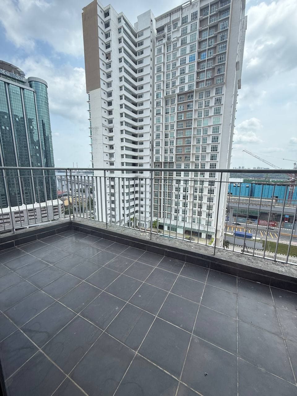 Apartment V Summer JB 2