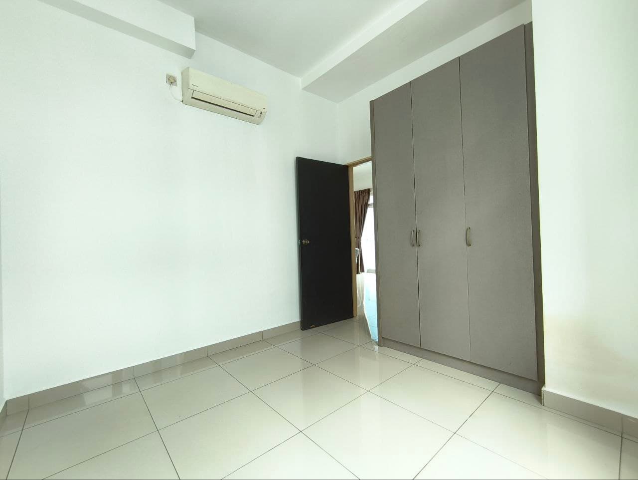 Condo Meldrum Heights 4