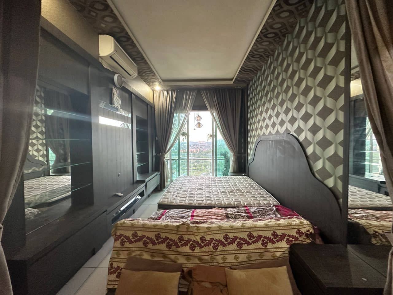 Studio Tropicana Danga Bay 4