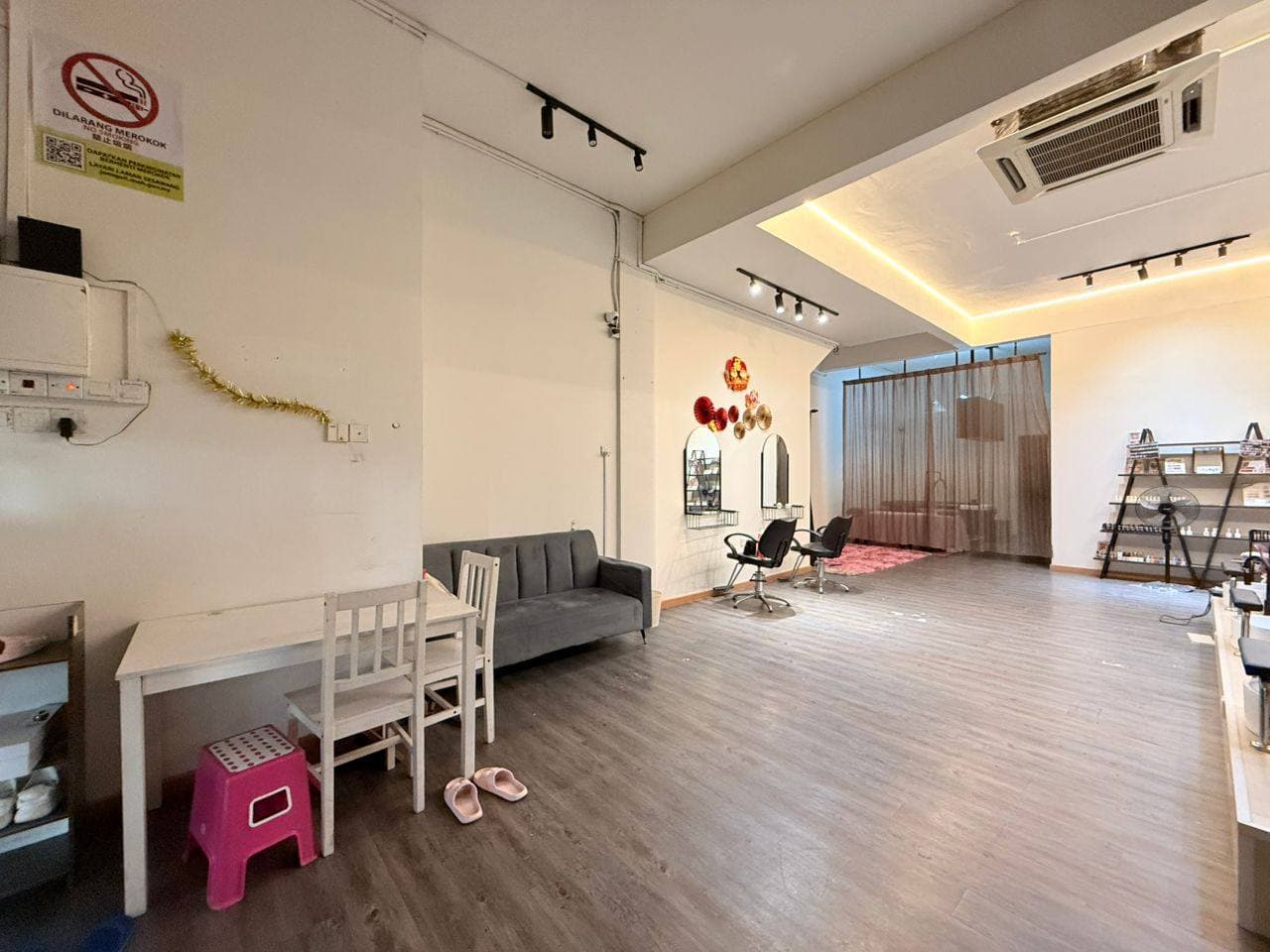 3 Storey Shop Lot Mutiara Rini 2