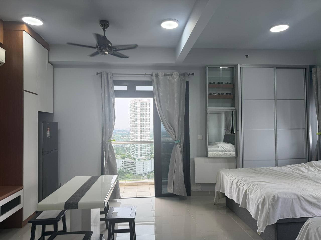 Studio Meridin Executive Suites 2