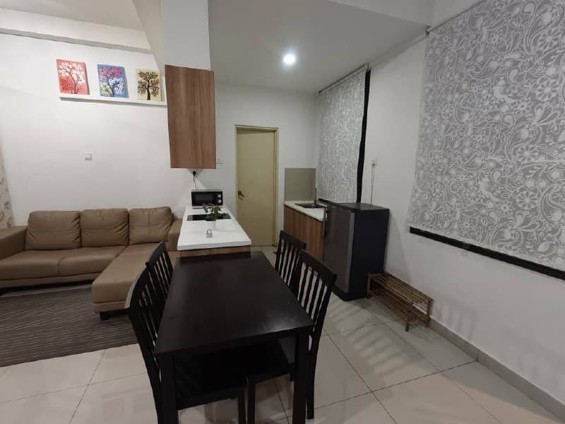 Studio Palazio @ Mount Austin 4