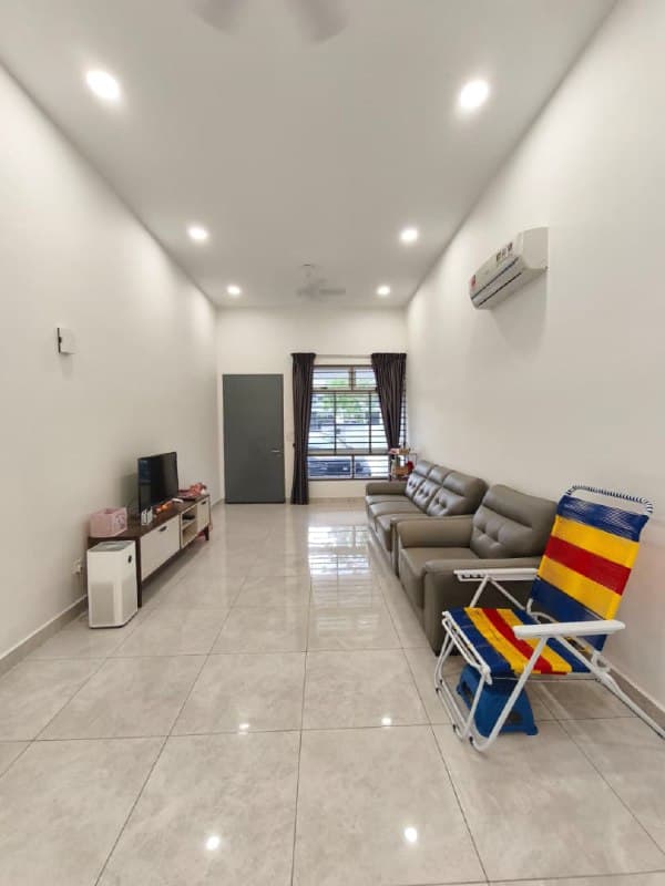 Single Storey / intermediate lot ICONIA @ IMPIAN EMAS 12