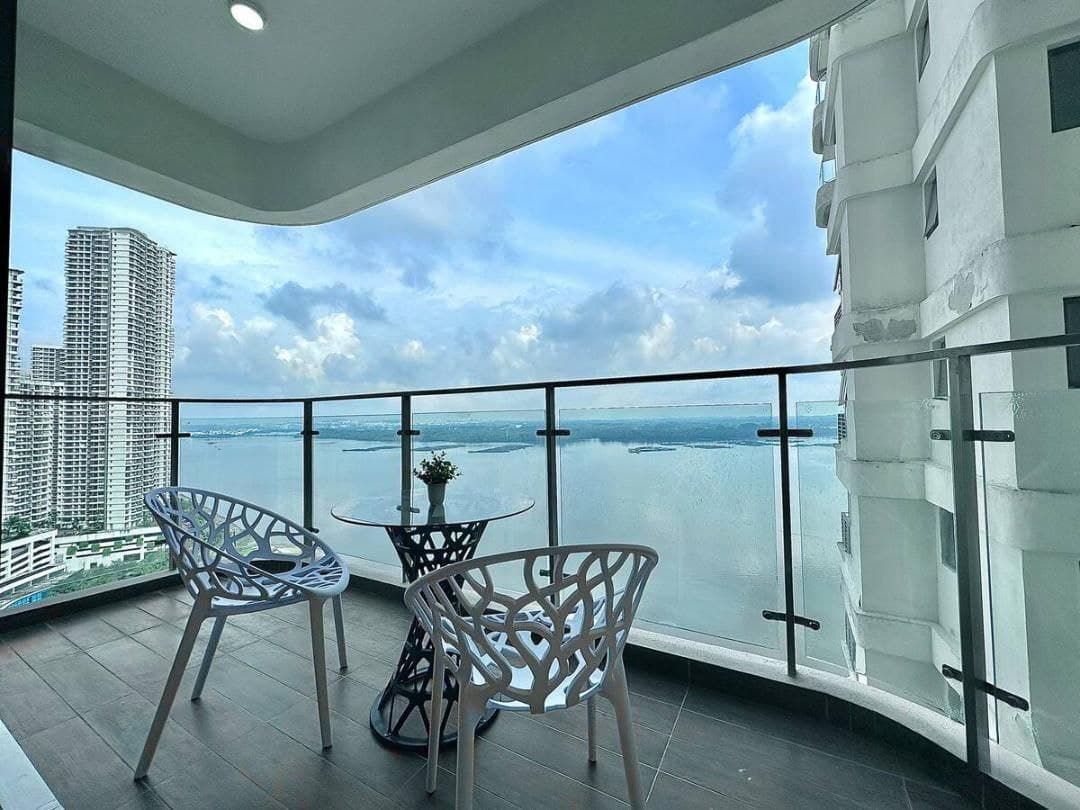 Condo Royal Strand @ Country Garden Danga Bay 6