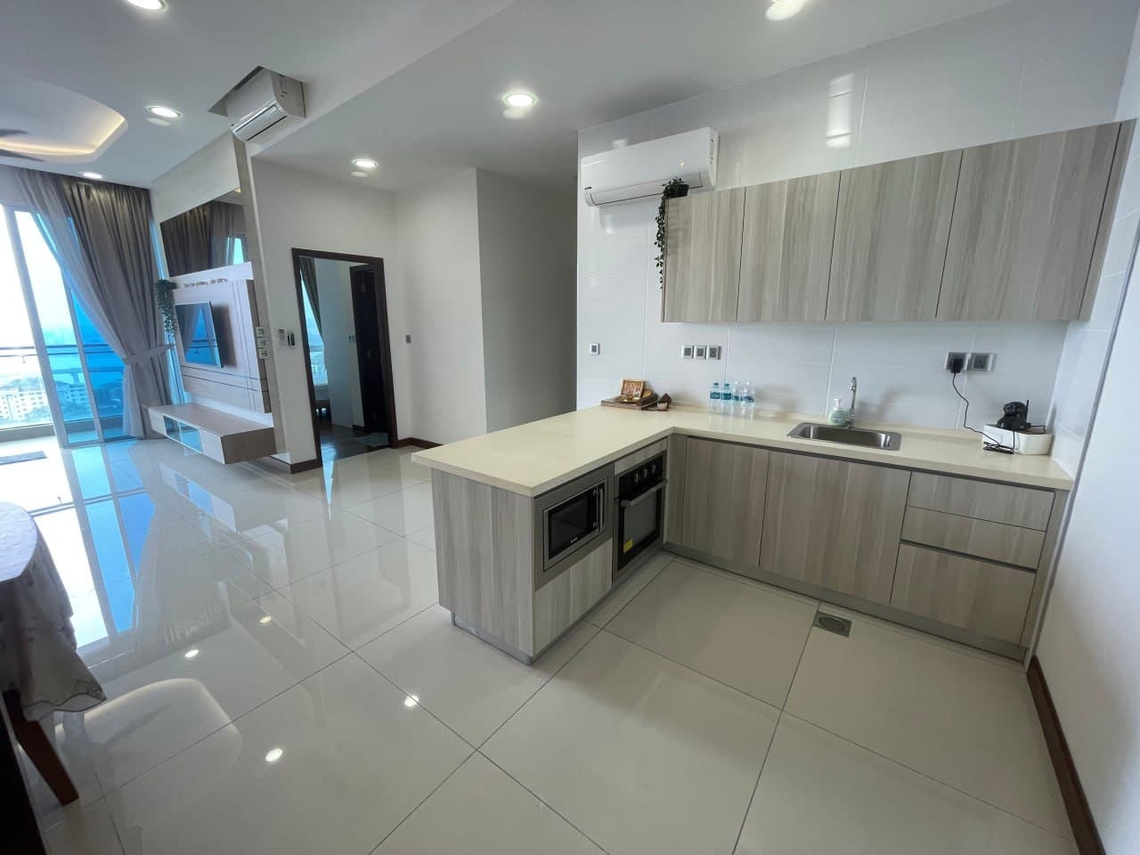 Condominium Paragon Suites @ CIQ 2