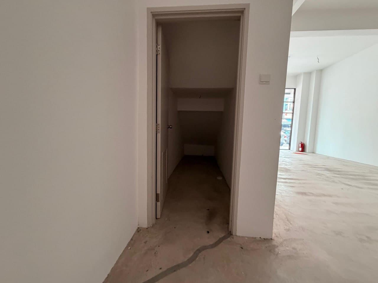 Intermediate Lot Bandar Dato Onn 8