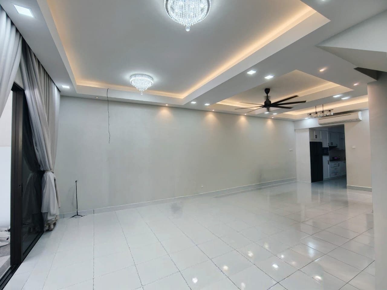 Double Storey Terrace House Taman Austin Duta 4 2