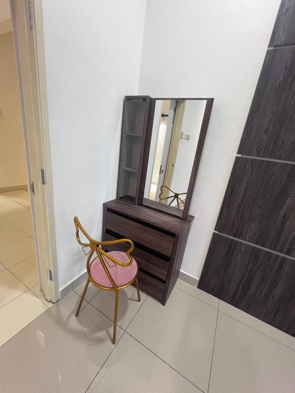 Double Storey Terrace House Sri Austin Lake View 15