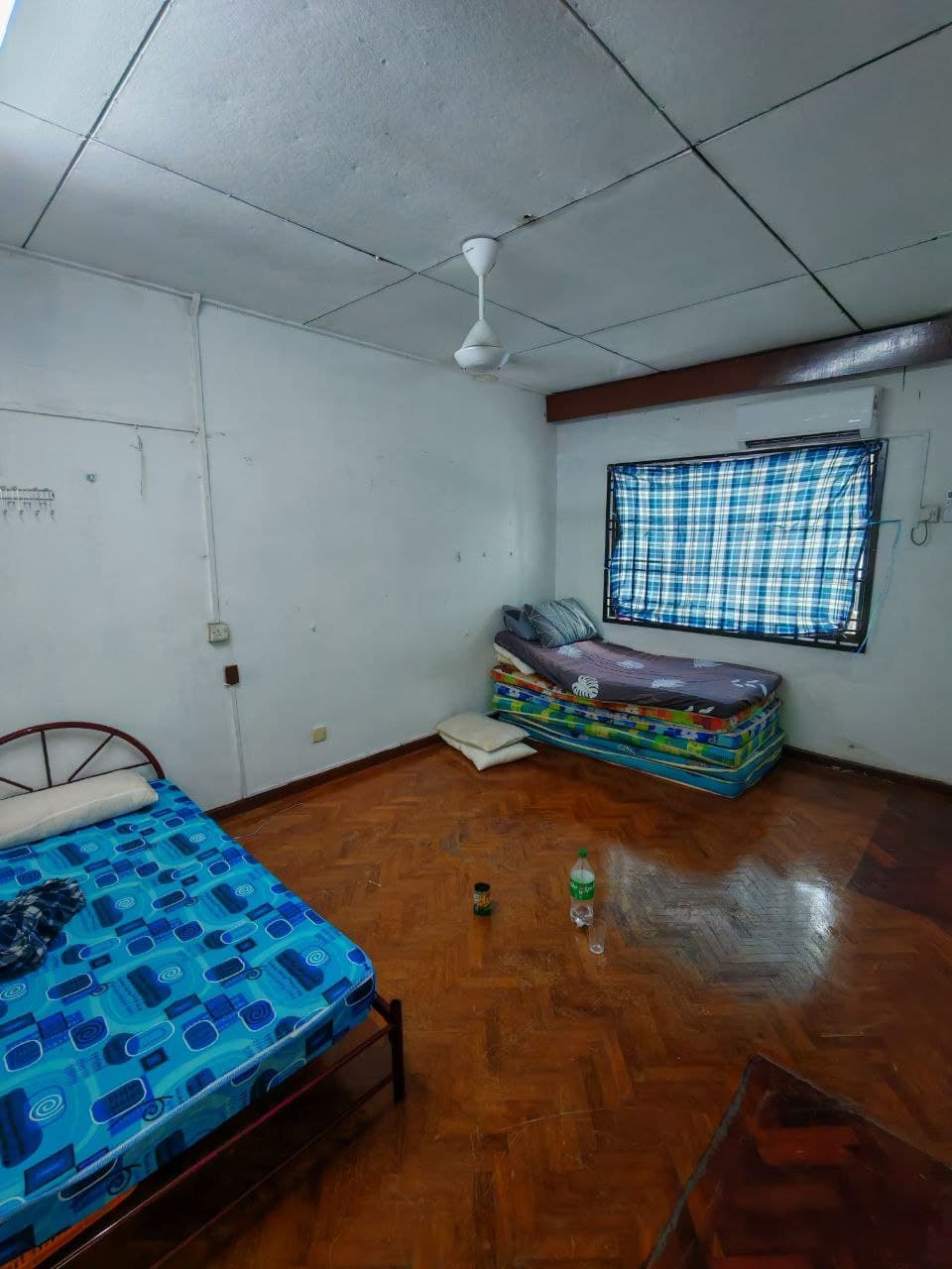 Double storey terrace house Taman Pelangi 4