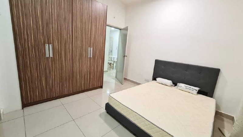 2 Bedroom Larkin 4