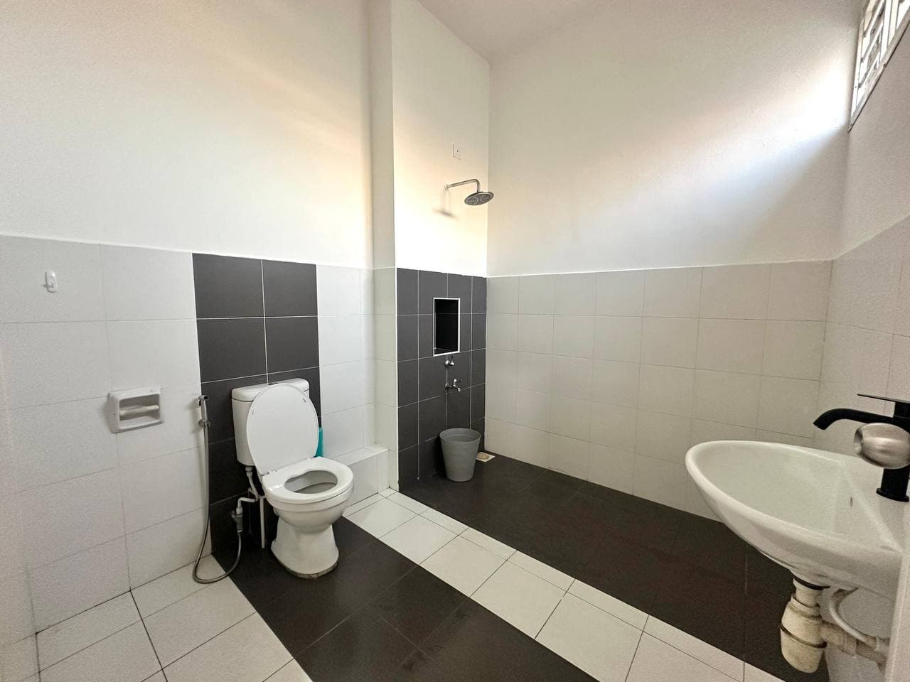 2Storey Terrace Setia Tropika 10