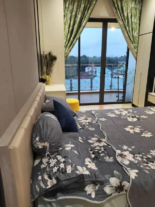 Condo Amberside Country Garden Danga Bay 4