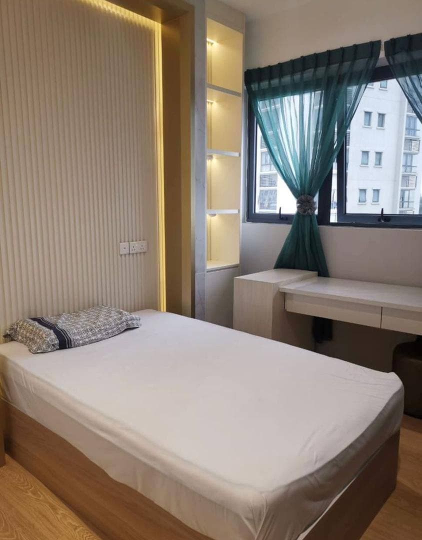 Condo Amberside Country Garden Danga Bay 8