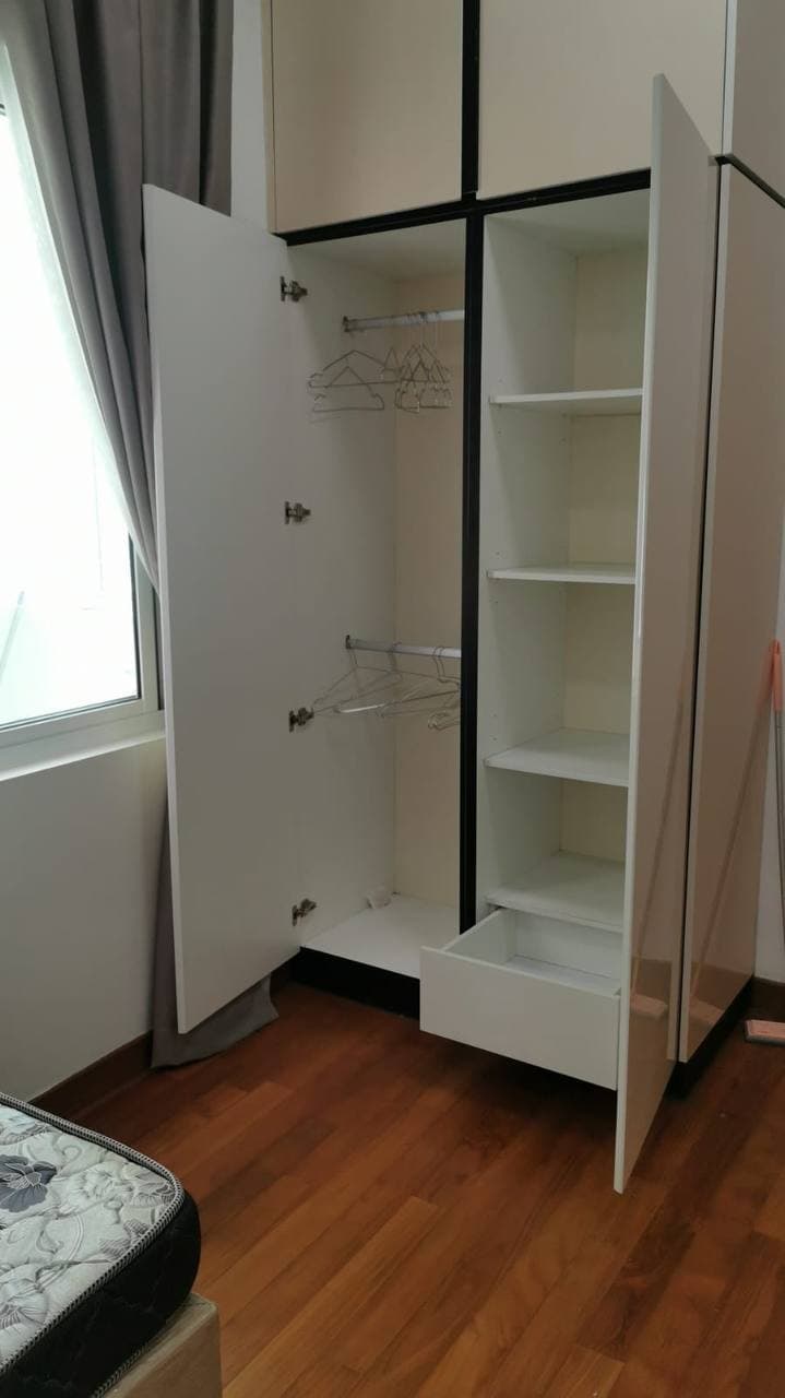 Common Bedroom Tri Tower 4