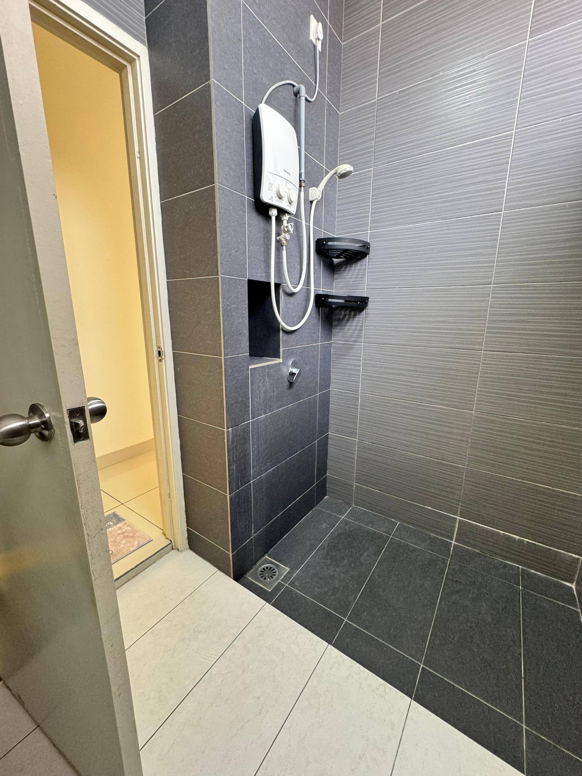 Common Room Residensi Impian Senibong 6