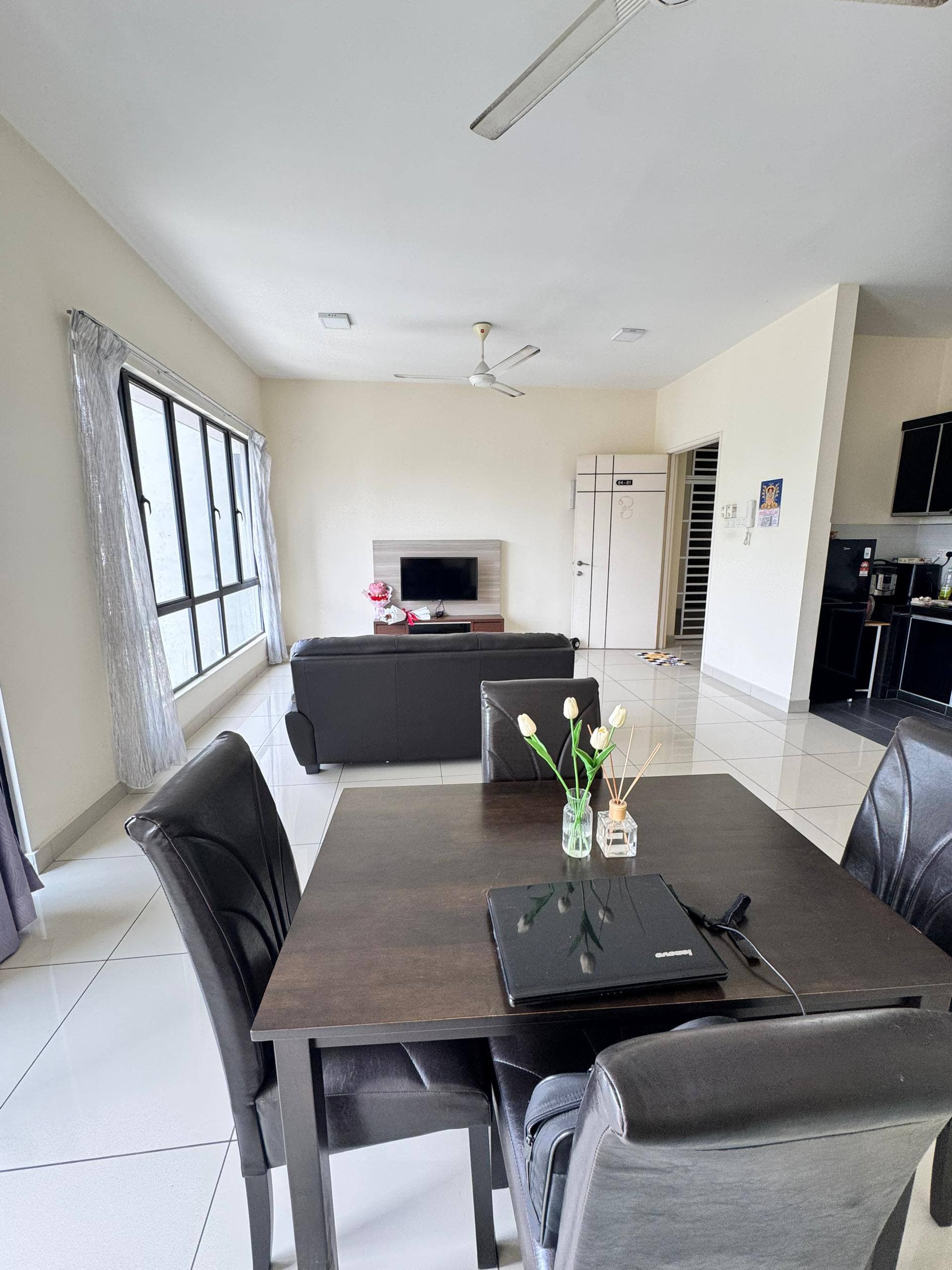 Common Room Residensi Impian Senibong