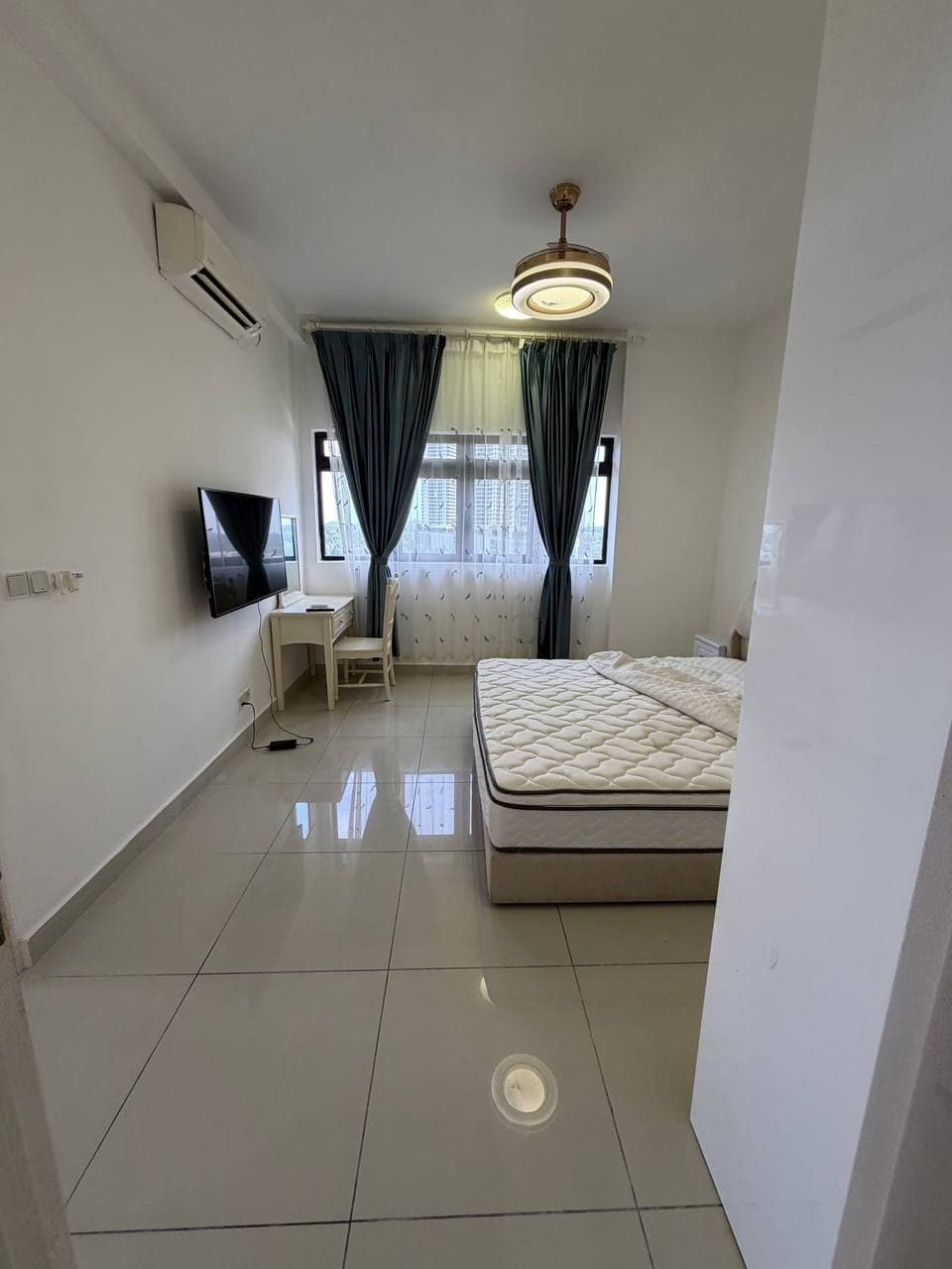 Condominium Medini 12