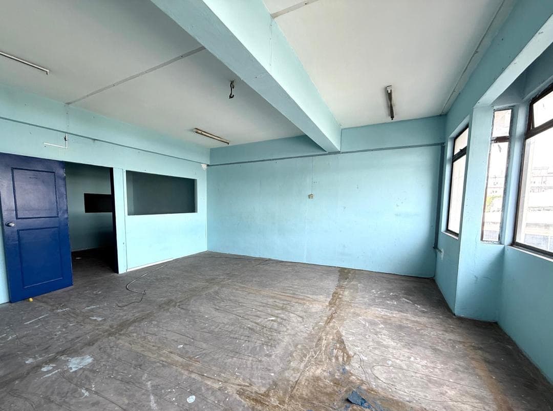 Intermediate Lot Jalan Raya Ulu Tiram 3