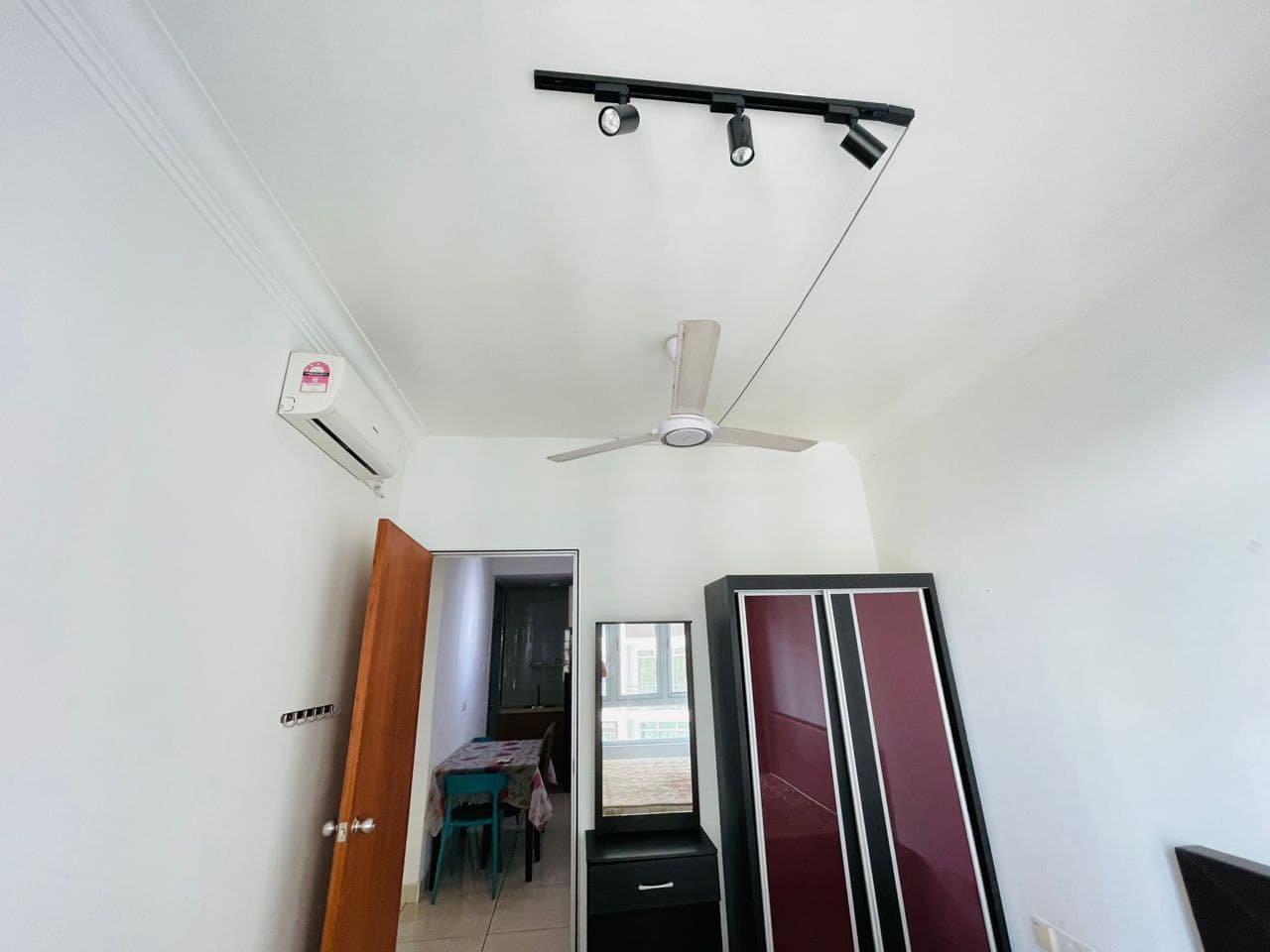 Condo Golden Sands Residences 5