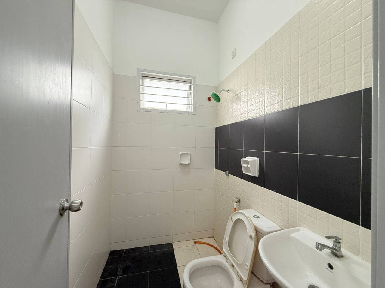 Double Storey Terrace Zon 7 Bukit Indah 10