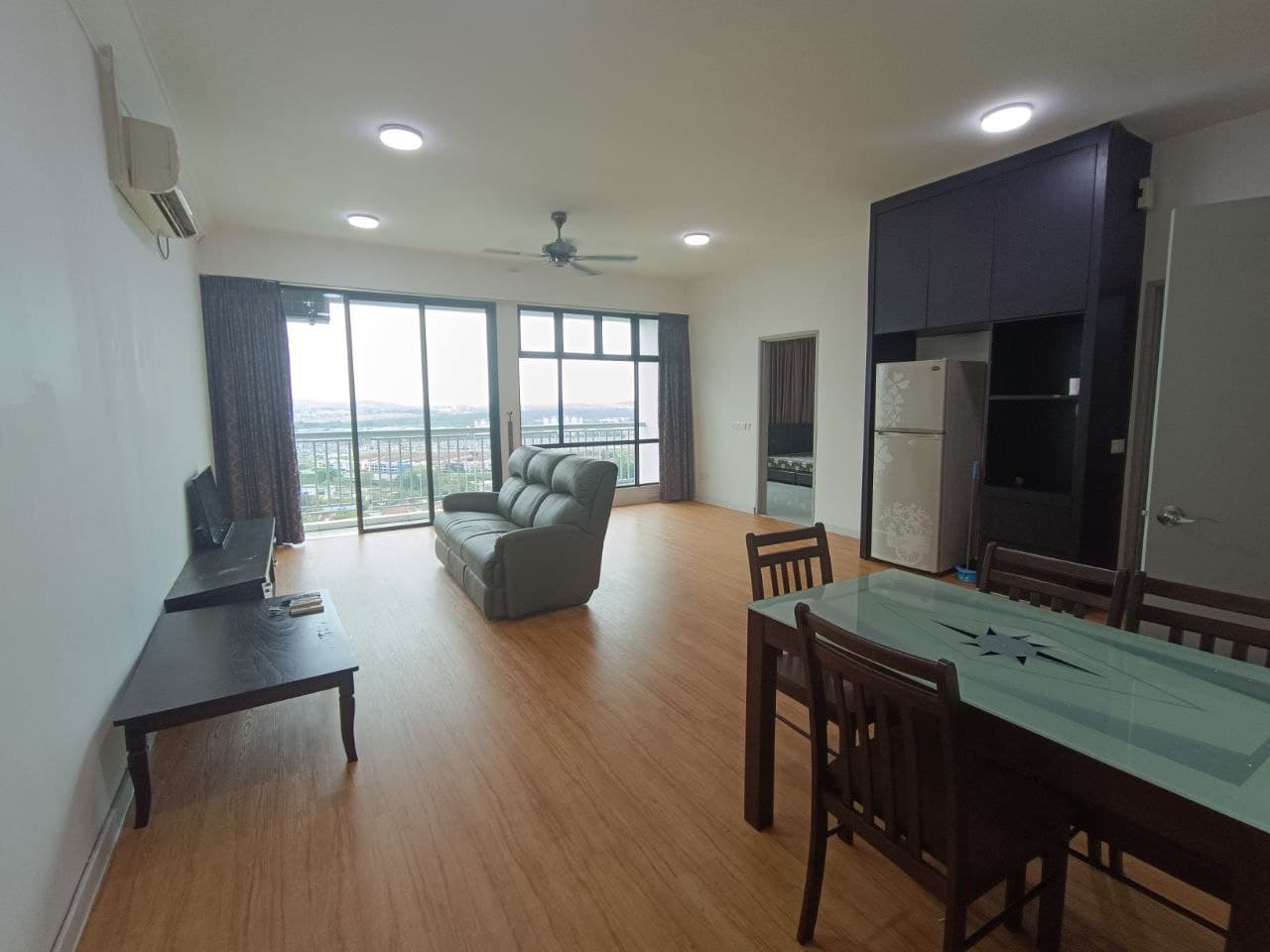 1+1 Bedroom Bukit Indah – photo 1