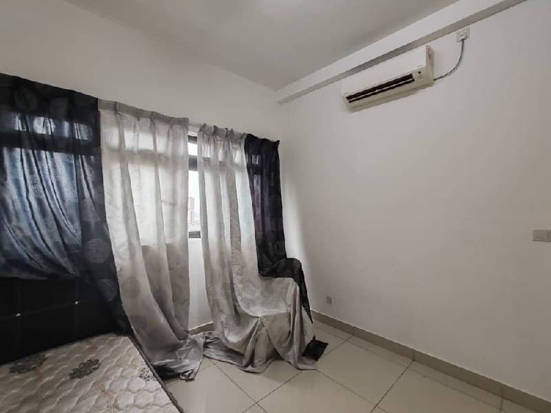 Condominium Meridin Medini 8