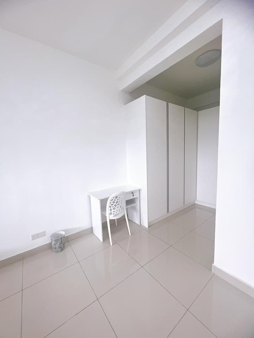 Master Bedroom Meridin Medini Iskandar Puteri 4