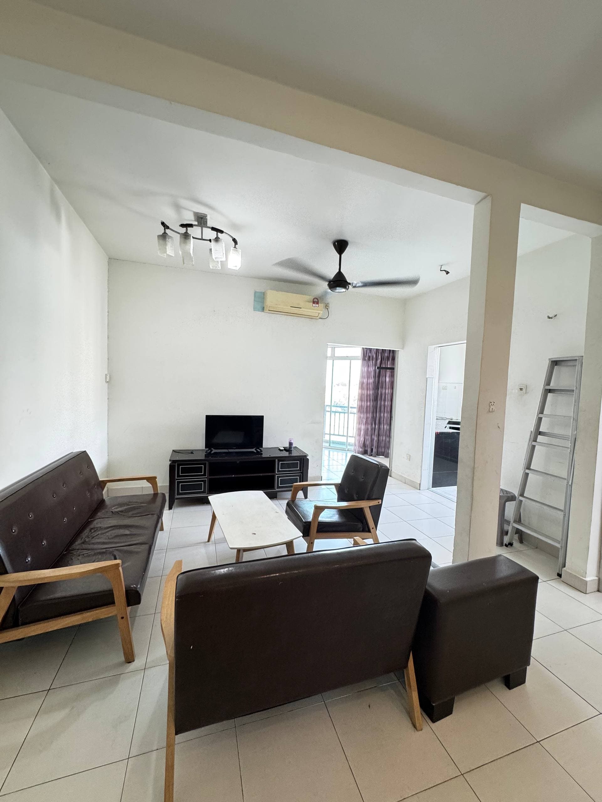Service apartment Tebrau City Residences 11
