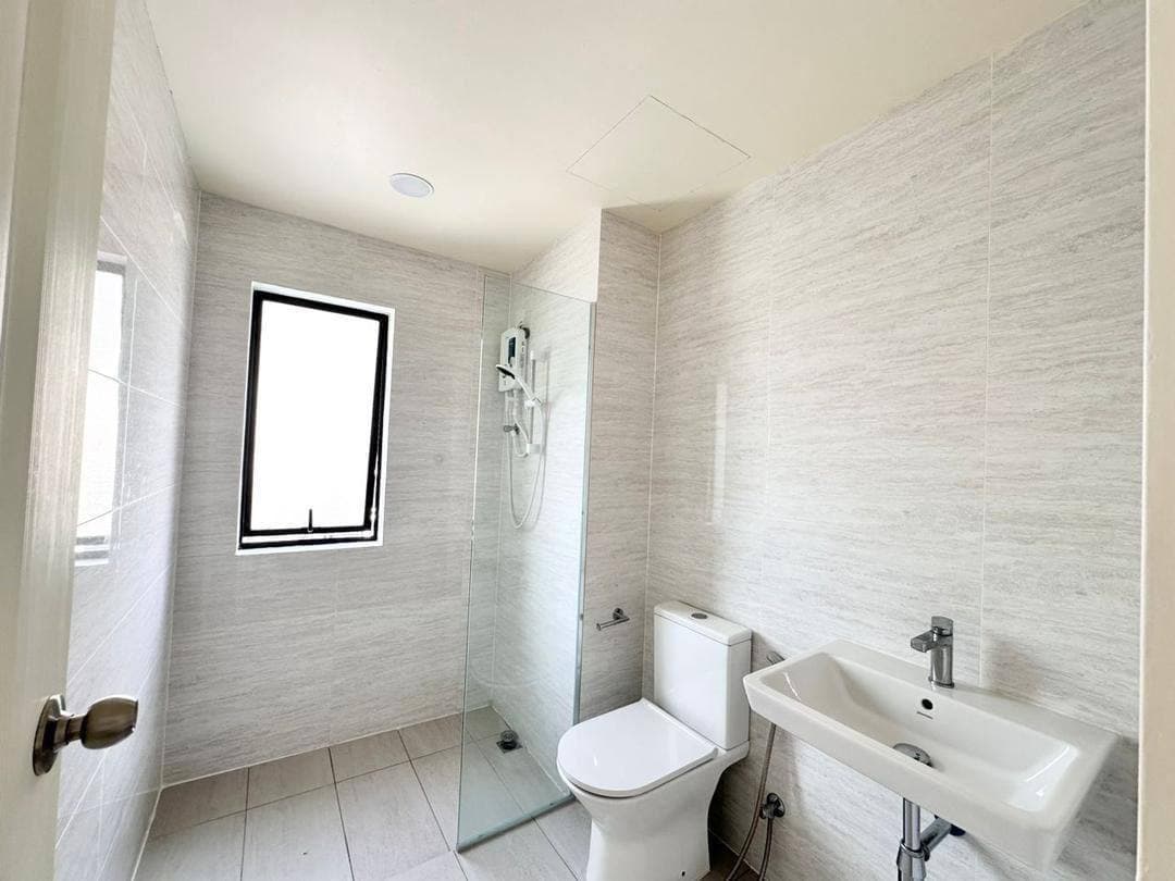 Double Storey End Lot Central Park Country Garden Tampoi 9