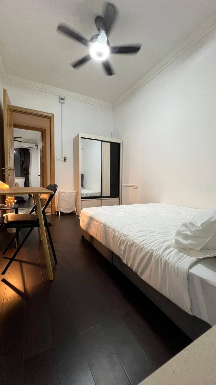 Co-Living Room R&F Co-Living Residences 5